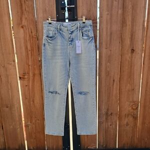 Women's Straight Leg Jeans in Light Blue